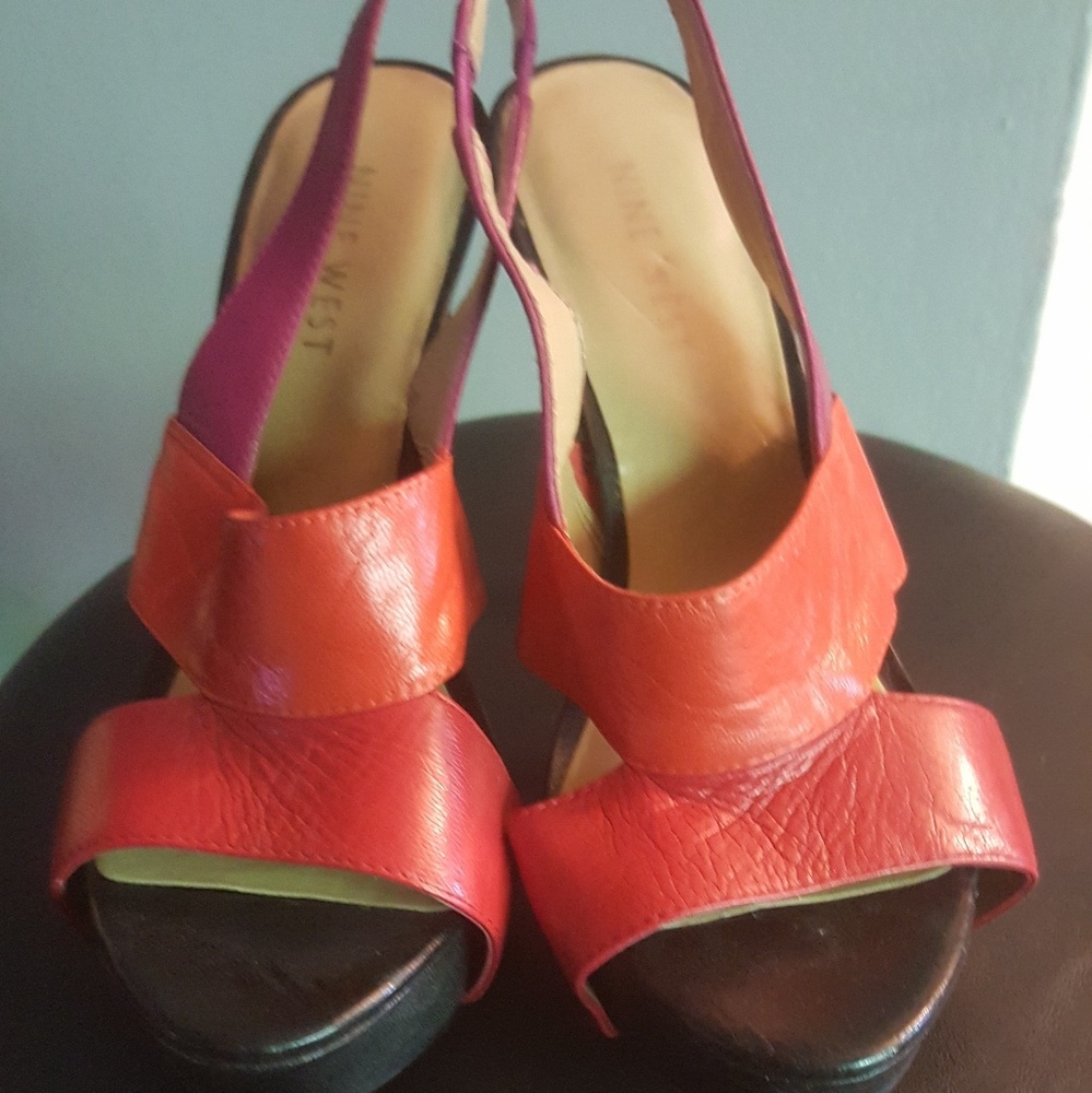 Shoe